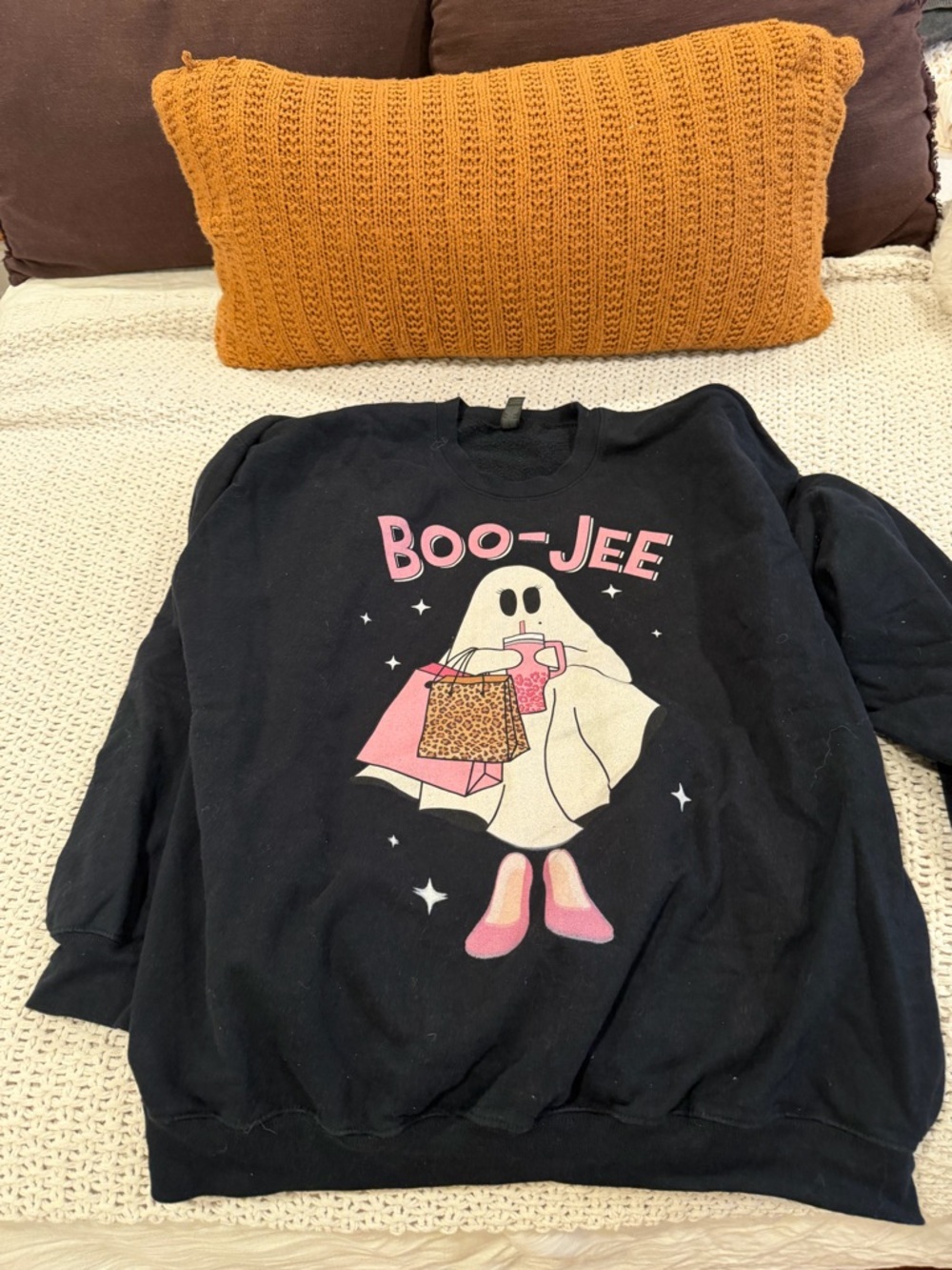 Black 'Boo-Jee' Graphic Crewneck Sweatshirt with Pink Accents